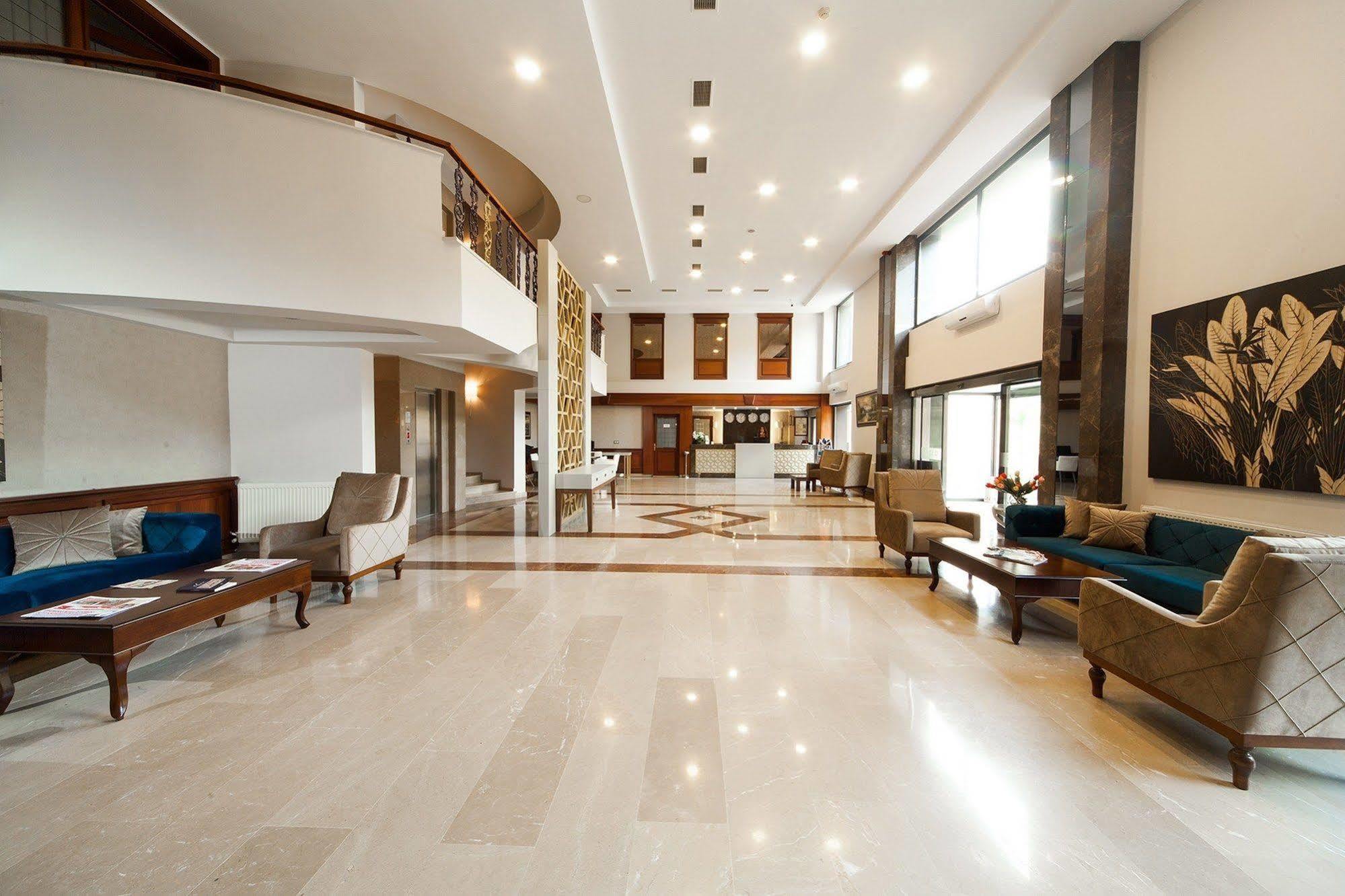 Spilos Hotel Manisa Exteriör bild